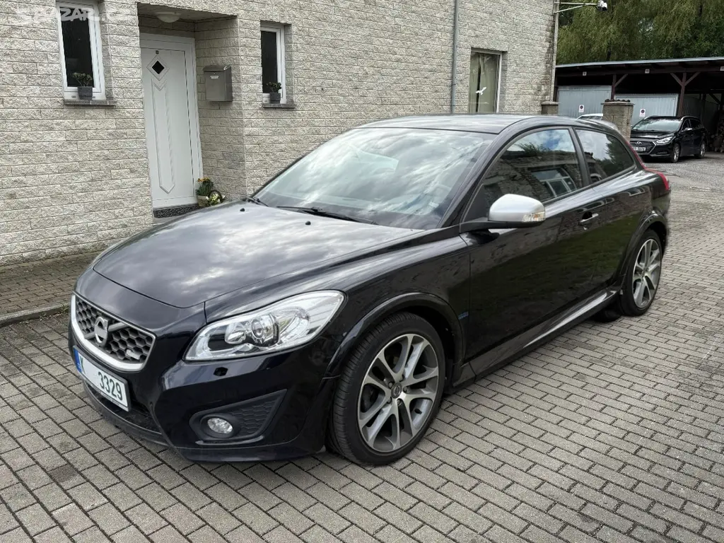 VOLVO C30 2.0i 107kW R-DESIGN *KŮŽE*R18*XENON*STK*